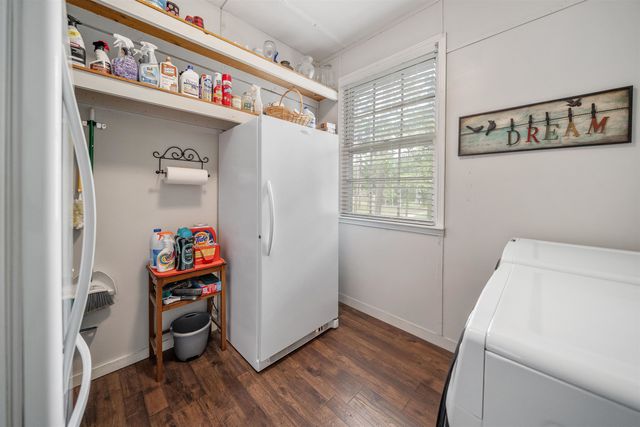 156 BASSHAM LN, Selmer, TN 38375