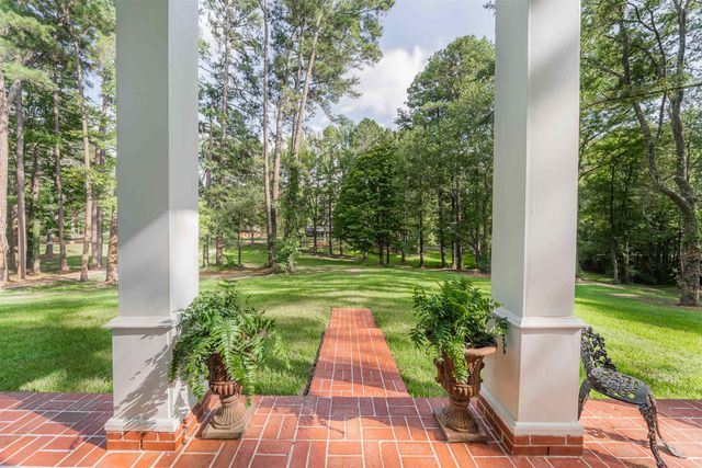 156 BASSHAM LN, Selmer, TN 38375