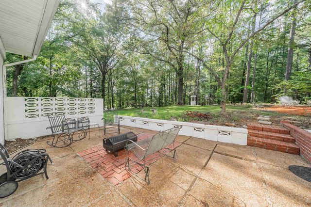 156 BASSHAM LN, Selmer, TN 38375