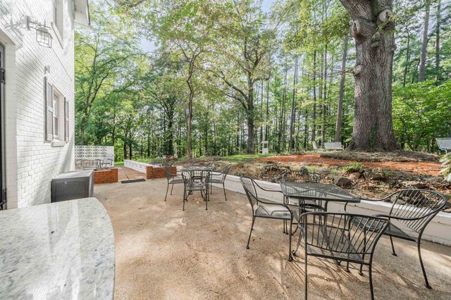 156 BASSHAM LN, Selmer, TN 38375