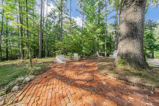 156 BASSHAM LN, Selmer, TN 38375