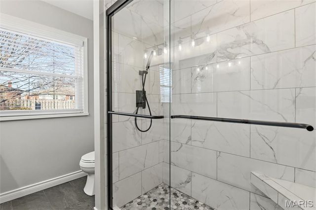 10643 Charrette Drive, St Louis, MO 63123