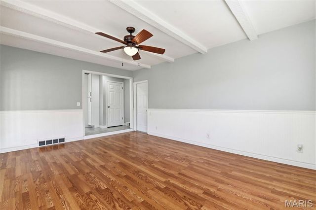 10643 Charrette Drive, St Louis, MO 63123