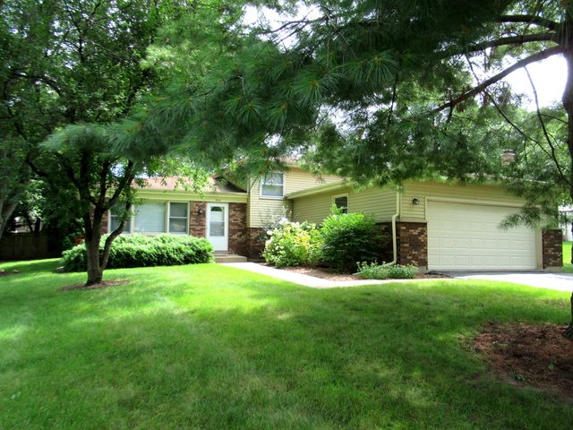 822 Spruce Street, Batavia, IL 60510