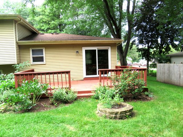 822 Spruce Street, Batavia, IL 60510