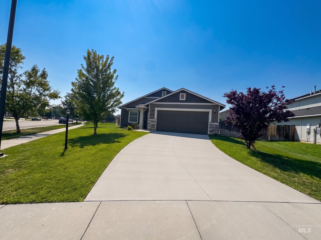 543 Forty Niner Ct, Middleton, ID 83644 photo 1