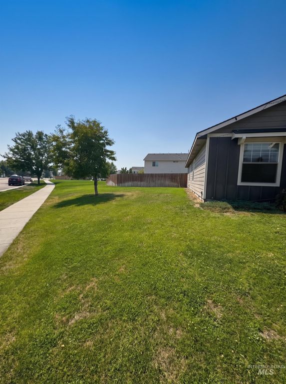 543 Forty Niner Ct, Middleton, ID 83644 photo 5