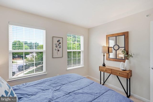 4944 DANE RIDGE CIR, Woodbridge, VA 22193