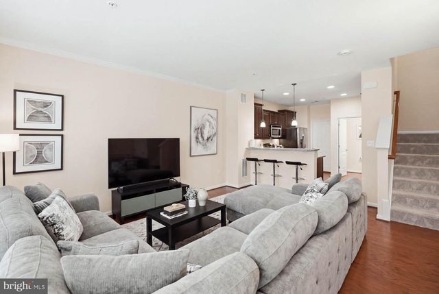 4944 DANE RIDGE CIR, Woodbridge, VA 22193