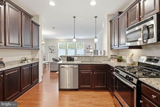 4944 DANE RIDGE CIR, Woodbridge, VA 22193