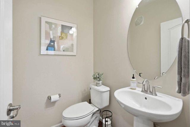 4944 DANE RIDGE CIR, Woodbridge, VA 22193
