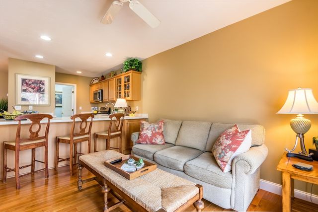 36 Turnberry Rd 36, Bourne, MA 02532