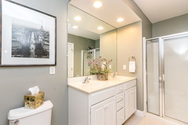 36 Turnberry Rd 36, Bourne, MA 02532