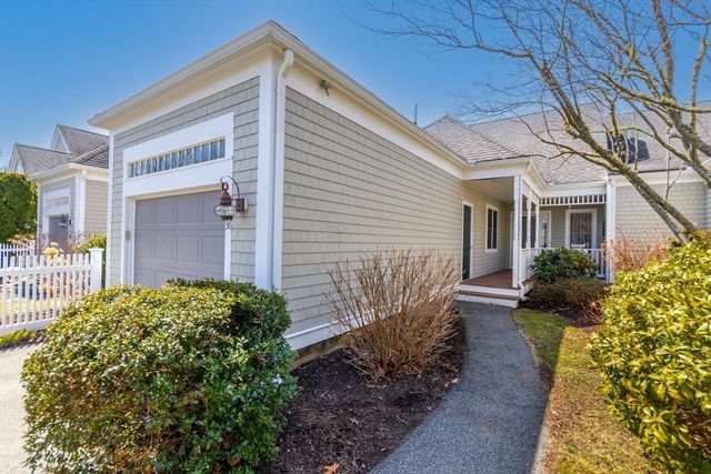 36 Turnberry Rd 36, Bourne, MA 02532