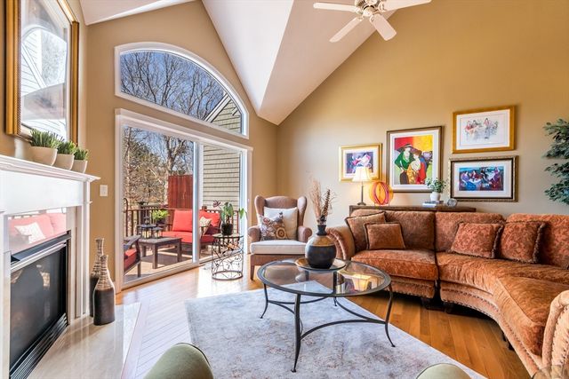 36 Turnberry Rd 36, Bourne, MA 02532