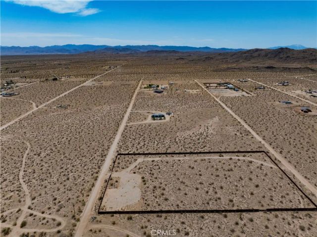 424 Ducor, Landers, CA 92285