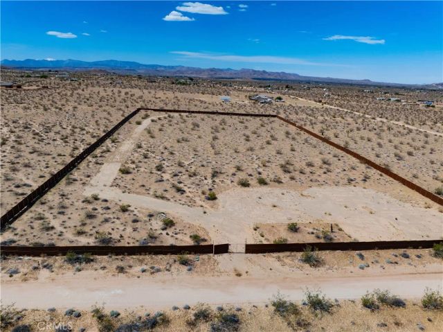 424 Ducor, Landers, CA 92285