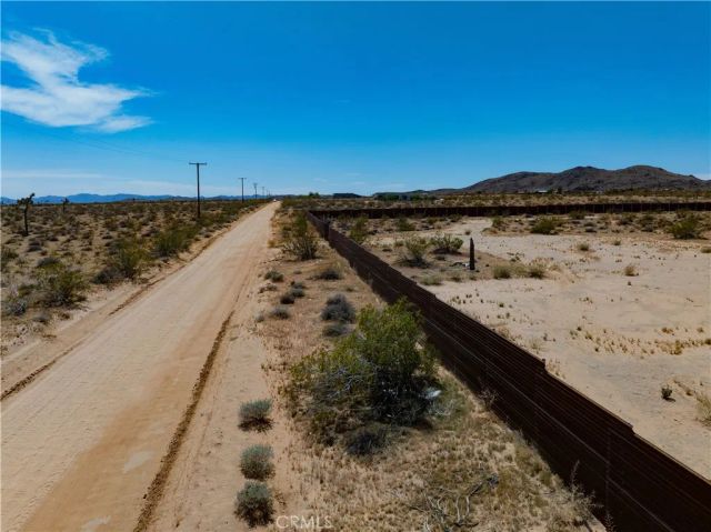 424 Ducor, Landers, CA 92285