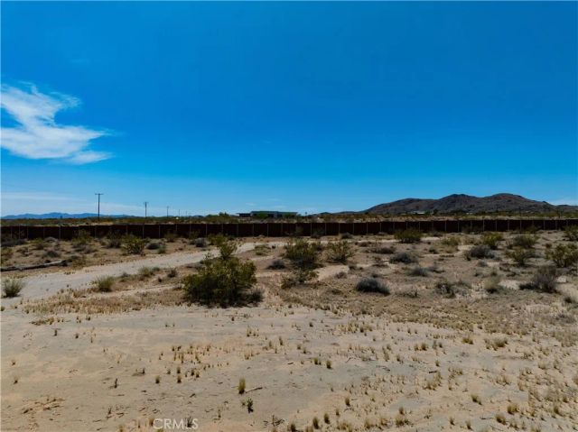 424 Ducor, Landers, CA 92285