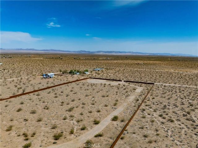 424 Ducor, Landers, CA 92285