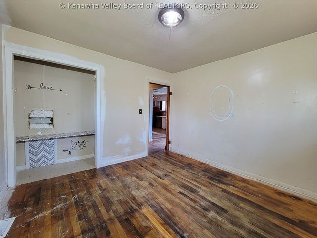 113 Park Drive, Elkview, WV 25071