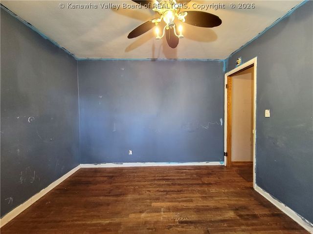 113 Park Drive, Elkview, WV 25071