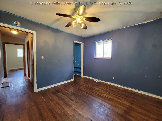 113 Park Drive, Elkview, WV 25071