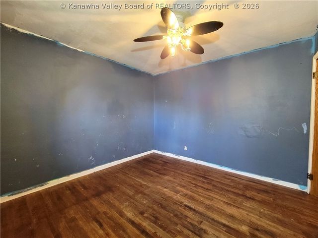 113 Park Drive, Elkview, WV 25071