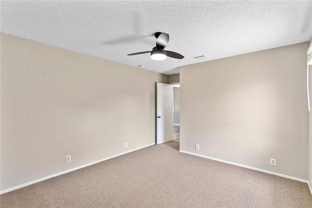 530 Oakdale Dr, Corpus Christi, TX 78418