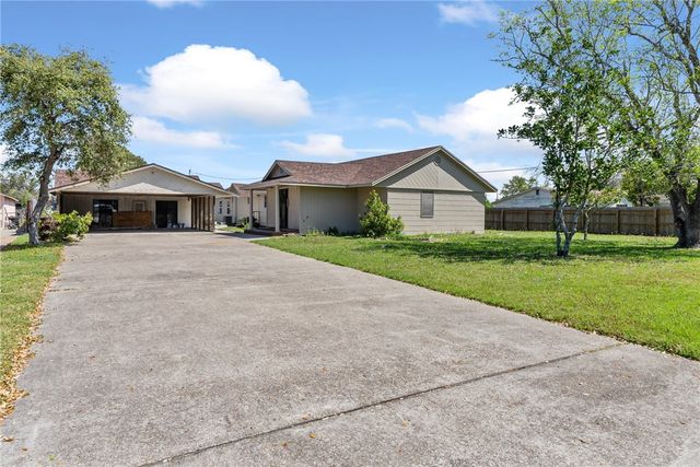 530 Oakdale Dr, Corpus Christi, TX 78418