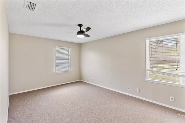 530 Oakdale Dr, Corpus Christi, TX 78418