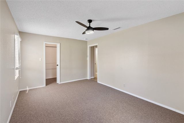 530 Oakdale Dr, Corpus Christi, TX 78418