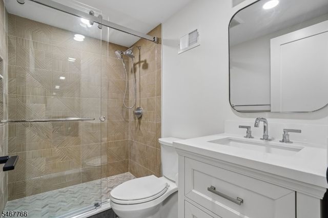 64 N Hillside Ave, Livingston Twp., NJ 07039