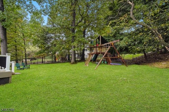 64 N Hillside Ave, Livingston Twp., NJ 07039