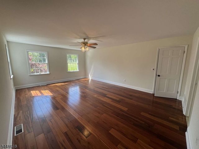 7 Globe Mills Rd, Alexandria Twp., NJ 08848