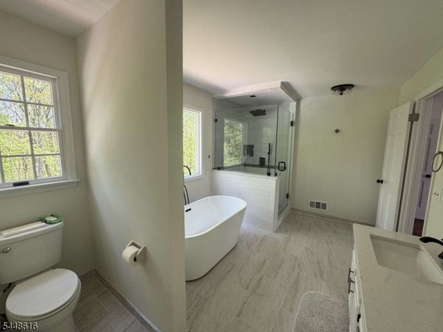 7 Globe Mills Rd, Alexandria Twp., NJ 08848