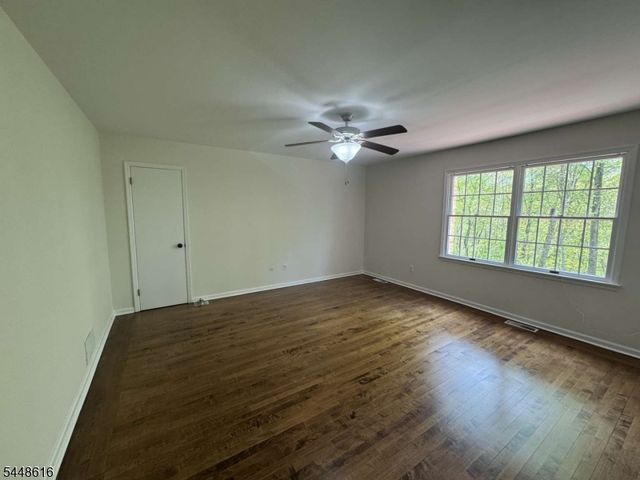 7 Globe Mills Rd, Alexandria Twp., NJ 08848