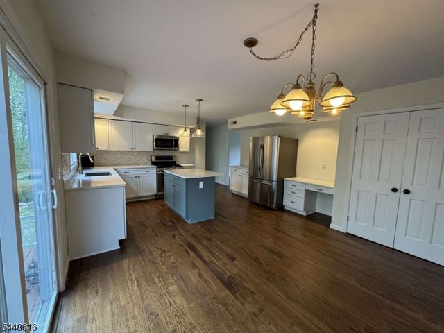 7 Globe Mills Rd, Alexandria Twp., NJ 08848