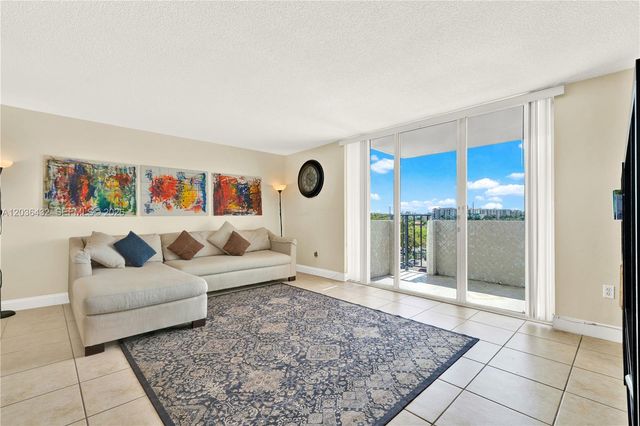 2750 NE 183rd Street 504, Aventura, FL 33160