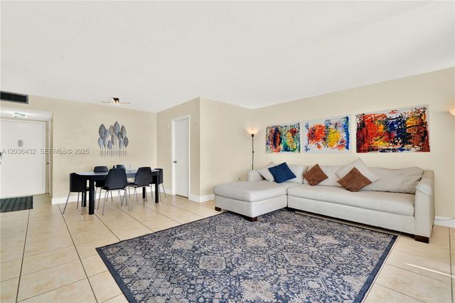 2750 NE 183rd Street 504, Aventura, FL 33160