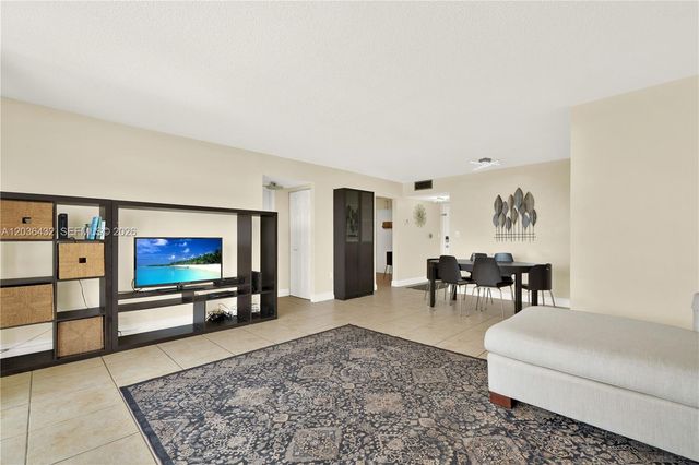 2750 NE 183rd Street 504, Aventura, FL 33160