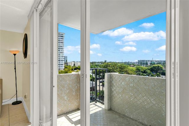 2750 NE 183rd Street 504, Aventura, FL 33160