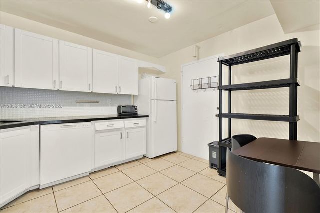 2750 NE 183rd Street 504, Aventura, FL 33160