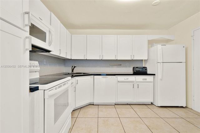 2750 NE 183rd Street 504, Aventura, FL 33160