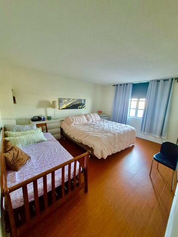 2750 NE 183rd Street 504, Aventura, FL 33160