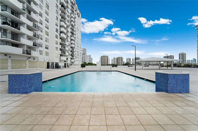 2750 NE 183rd Street 504, Aventura, FL 33160
