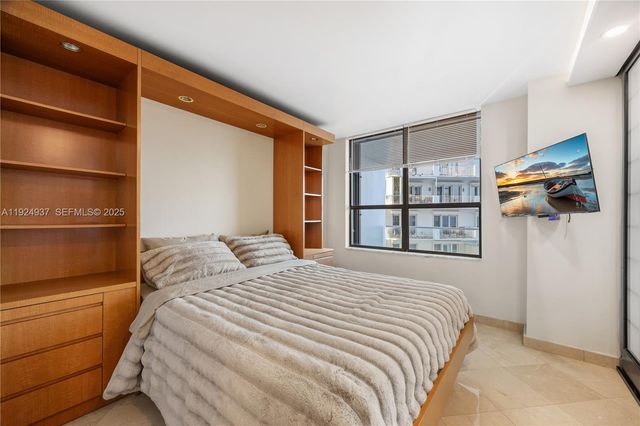 9801 Collins Ave 10G, Bal Harbour, FL 33154