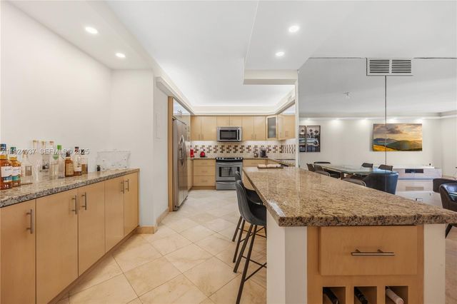 9801 Collins Ave 10G, Bal Harbour, FL 33154