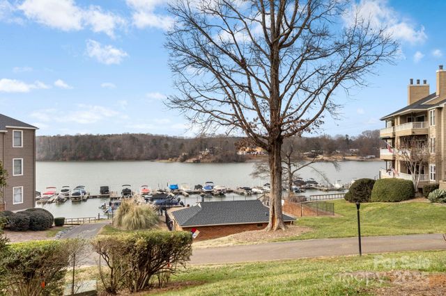 9801 Emerald Point Drive Unit #2, Charlotte, NC 28278