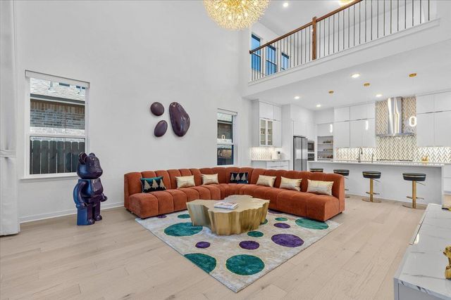 305 Lariat LOOP, Liberty Hill, TX 78642